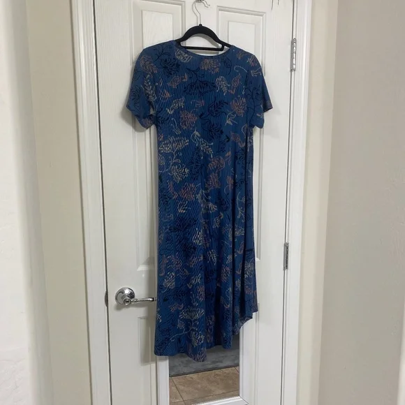 NWT LulaRoe (S) Carley Dress - Picture 2 of 6